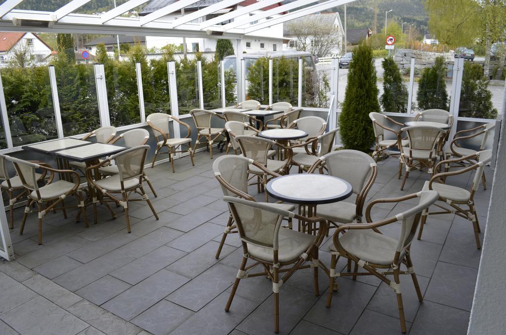 Sentrum Hotel Nordfjordeid Luaran gambar